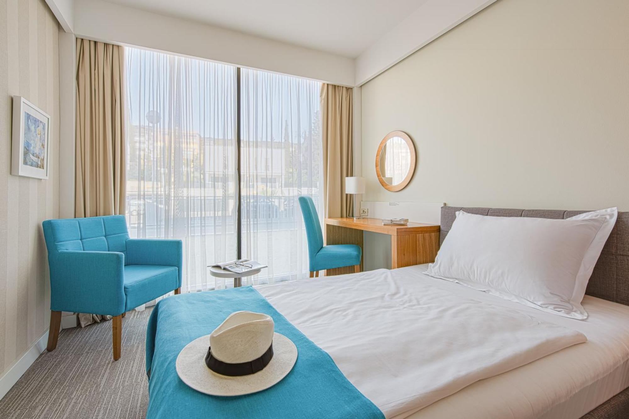 Hotel Katarina เซลเซ ภายนอก รูปภาพ